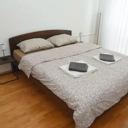 Aura Apartments-modern,familyheaven,bus Station *