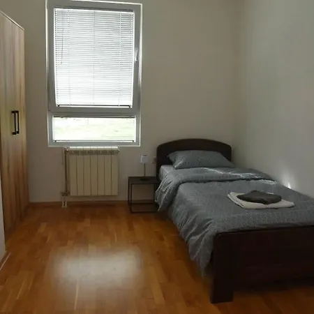 Aura Apartments-modern,familyheaven,bus Station Skopje
